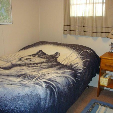 ווסט ילוסטון Yellowstone Wildlife Cabins מראה חיצוני תמונה