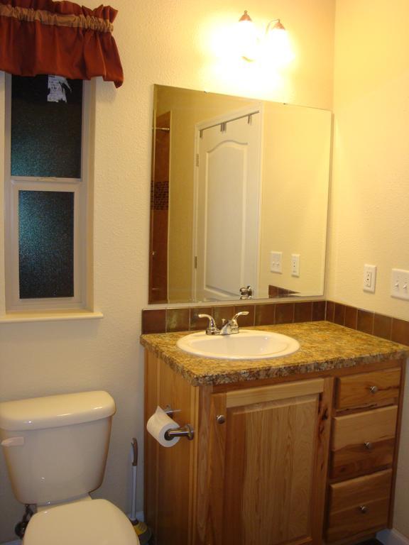 ווסט ילוסטון Yellowstone Wildlife Cabins מראה חיצוני תמונה