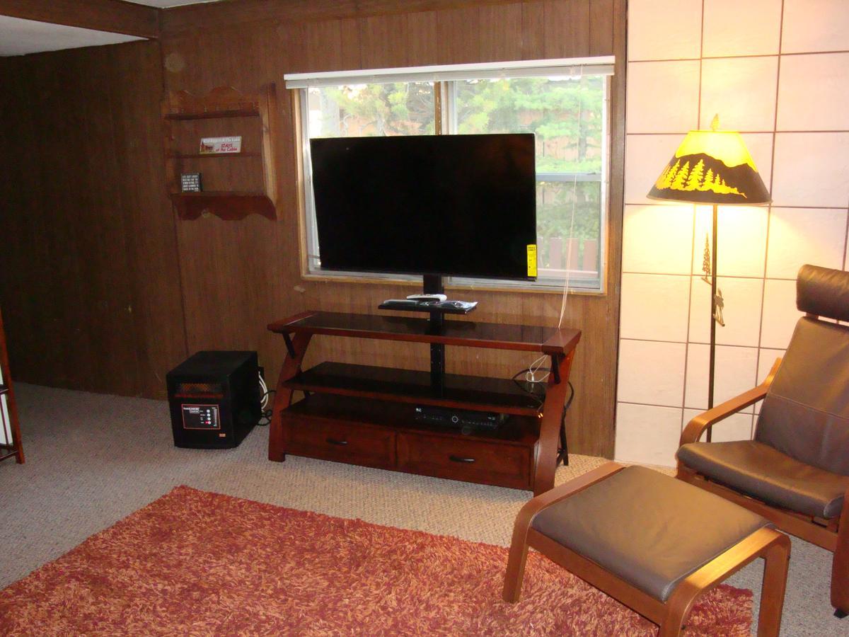 ווסט ילוסטון Yellowstone Wildlife Cabins מראה חיצוני תמונה