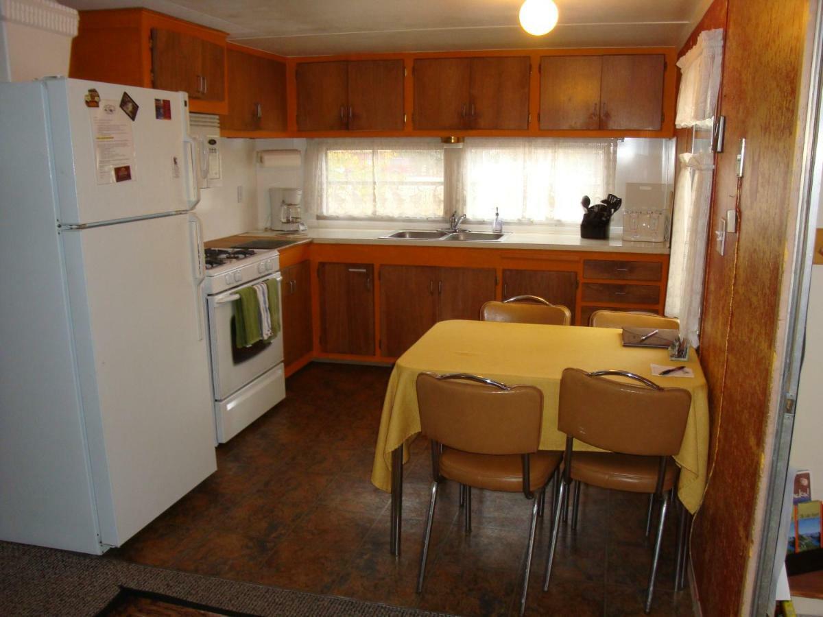 ווסט ילוסטון Yellowstone Wildlife Cabins מראה חיצוני תמונה